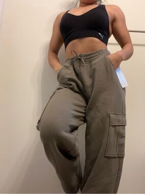A26 Athleta Easy Fleece Straight Cargo Pant